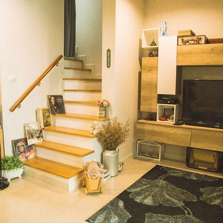 Autta House Apartment กรุงเทพมหานคร ภายนอก รูปภาพ