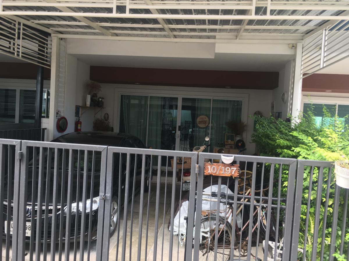 Autta House Apartment กรุงเทพมหานคร ภายนอก รูปภาพ