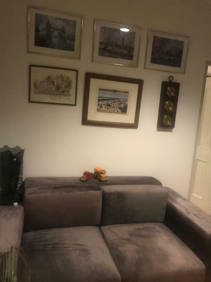 Autta House Apartment กรุงเทพมหานคร ภายนอก รูปภาพ